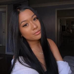 Meet your Posher, Christina